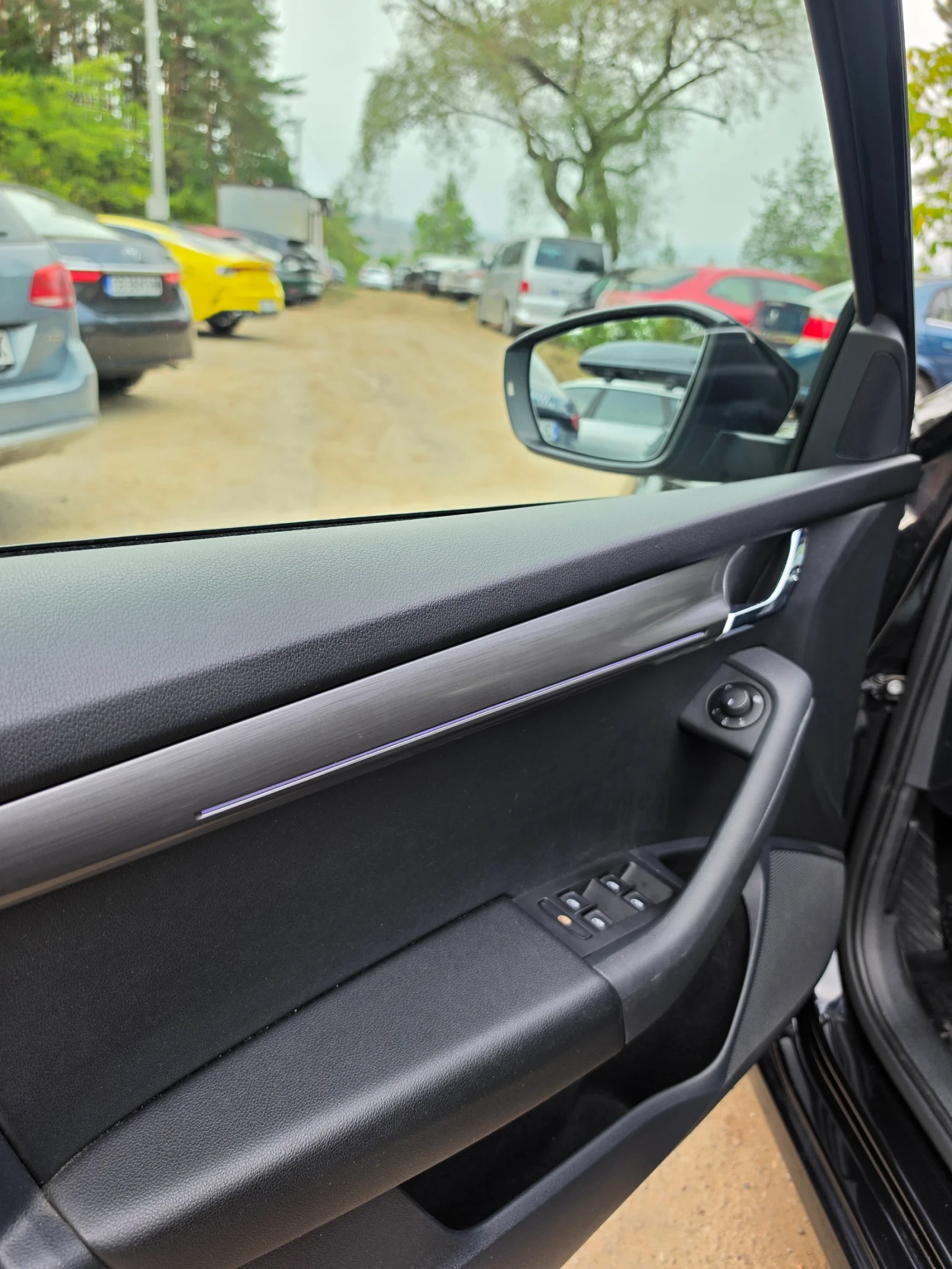 Skoda Octavia 2.0 TDI DSG, снимка 10 - Автомобили и джипове - 55873308
