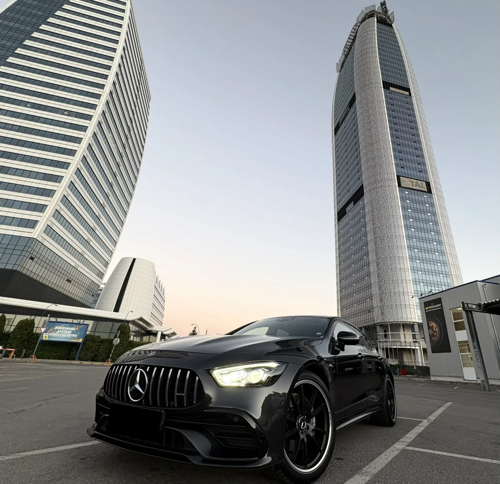 Mercedes-Benz GT 5.3 AMG Възможност лизинг, снимка 8 - Автомобили и джипове - 55975132