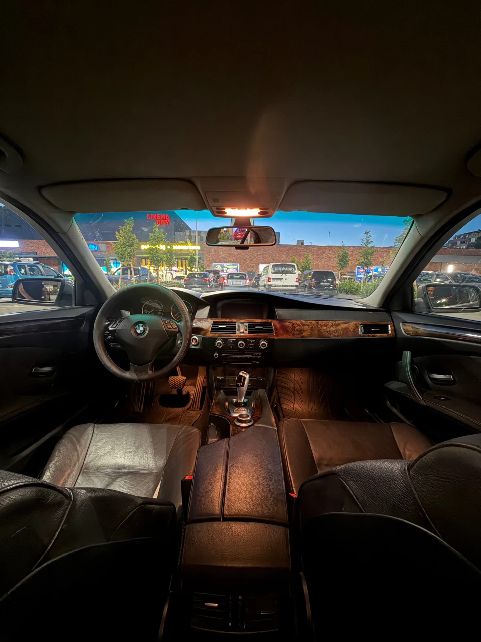 BMW 530 Facelift * XDrive * M-Pack * сменени вериги, снимка 13 - Автомобили и джипове - 55993742