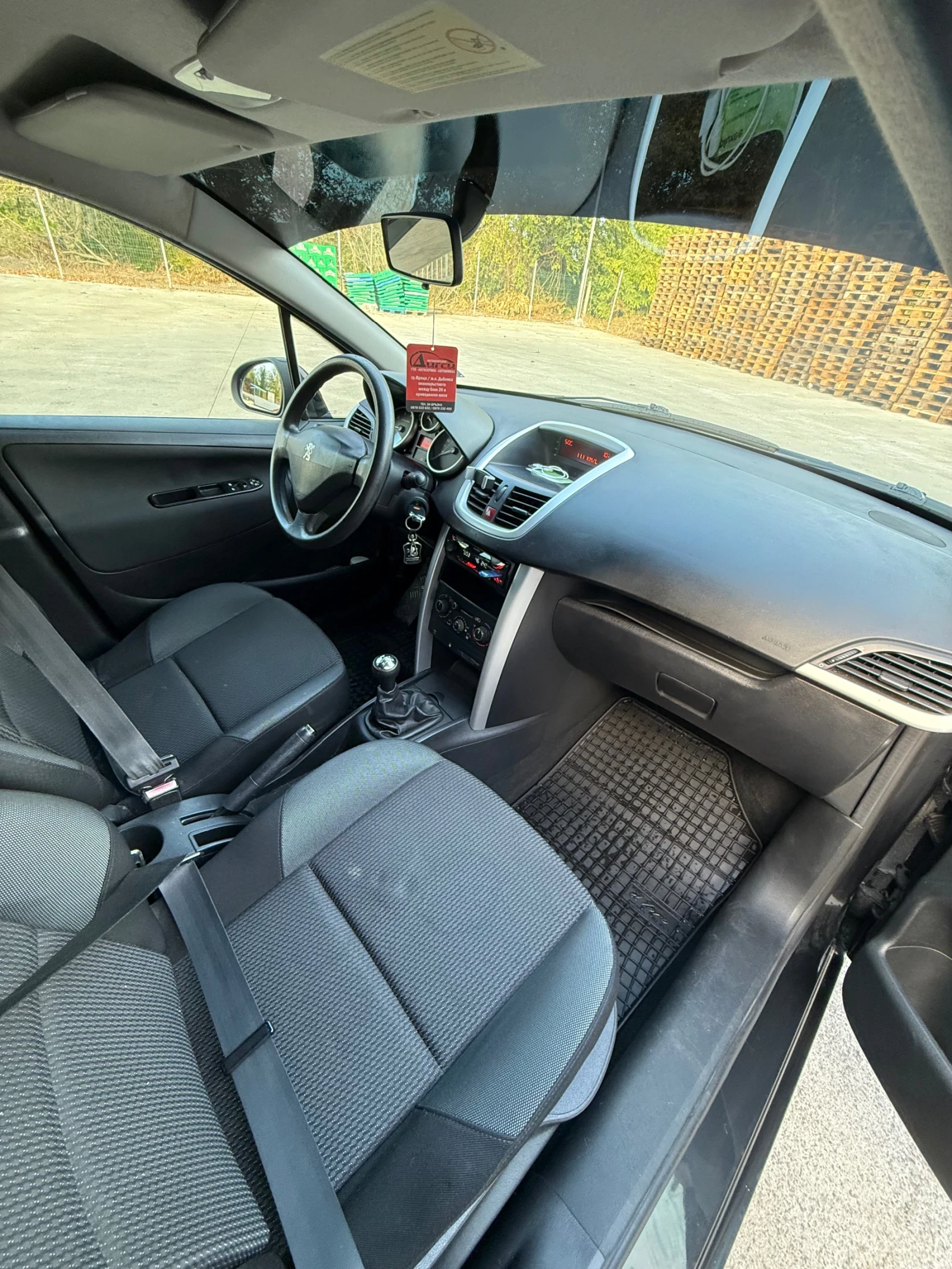 Peugeot 207 LPG, снимка 5 - Автомобили и джипове - 56615370