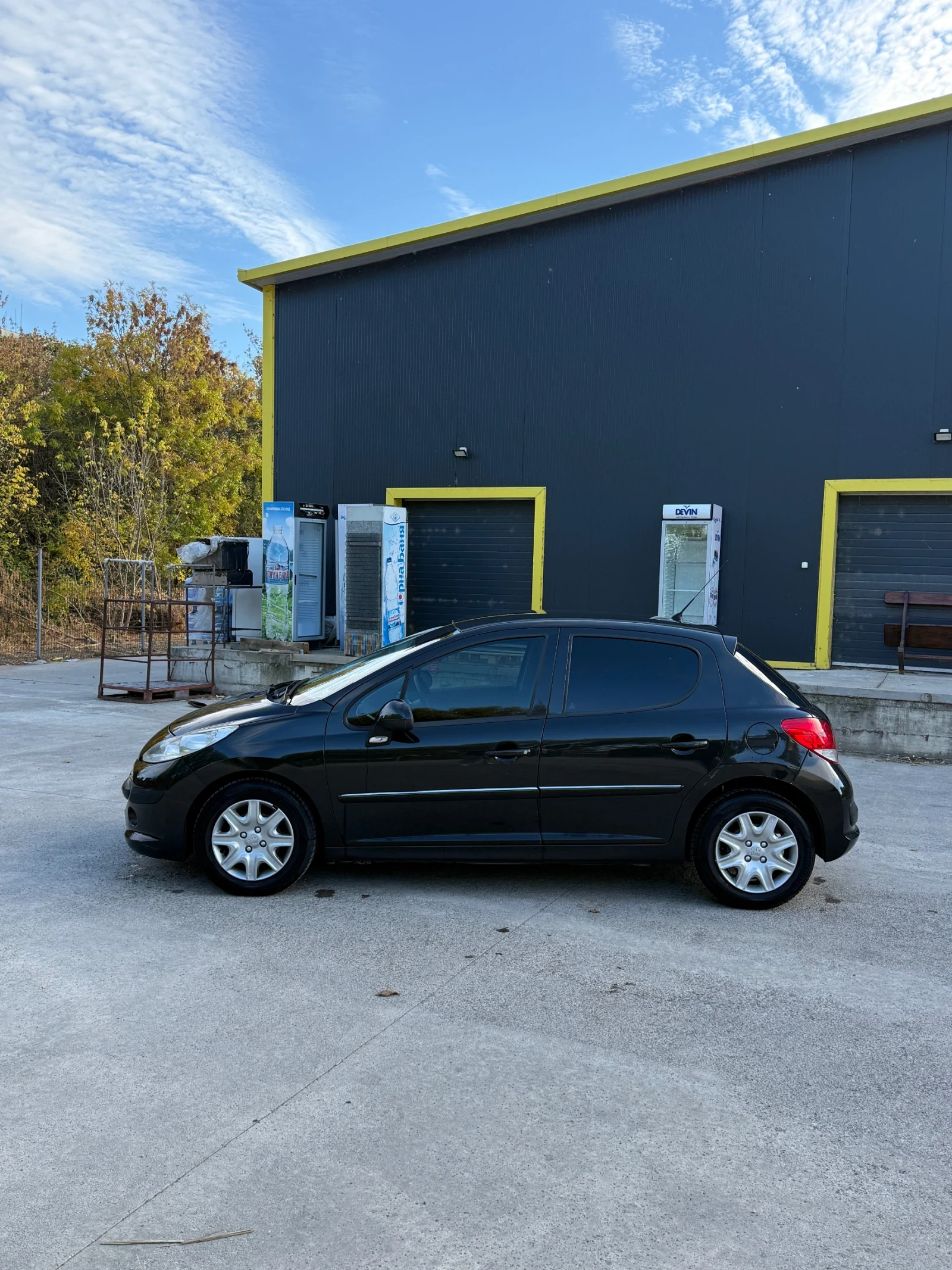 Peugeot 207 LPG, снимка 7 - Автомобили и джипове - 56615370