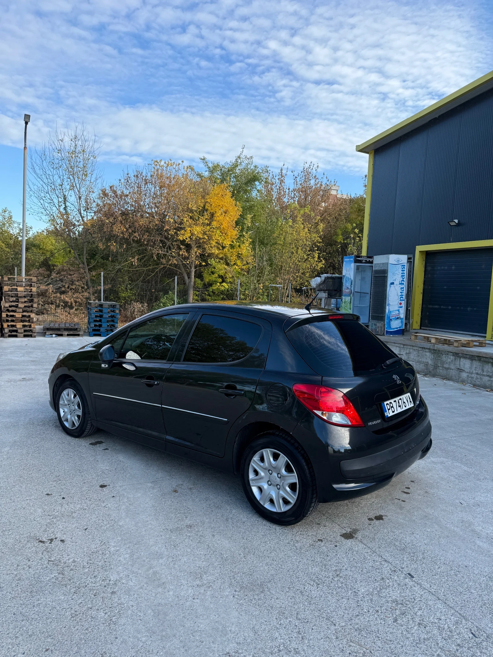 Peugeot 207 LPG, снимка 8 - Автомобили и джипове - 56615370