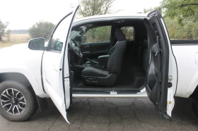 Toyota Tacoma 50000км., снимка 13