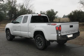 Toyota Tacoma 50000км., снимка 6