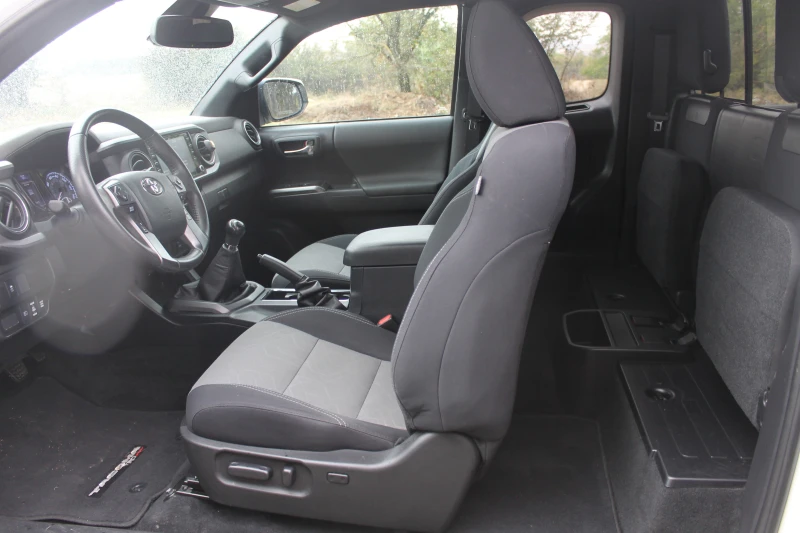 Toyota Tacoma 47000км., снимка 12 - Автомобили и джипове - 51961333