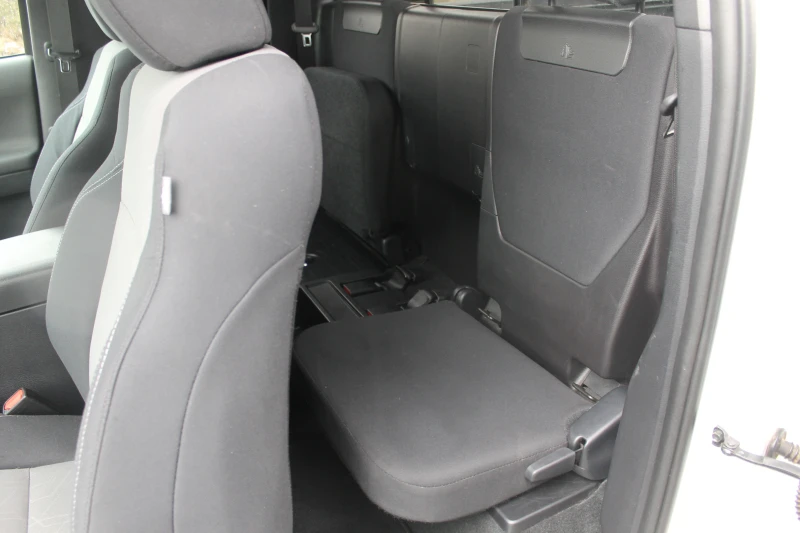 Toyota Tacoma 47000км., снимка 14 - Автомобили и джипове - 51961333