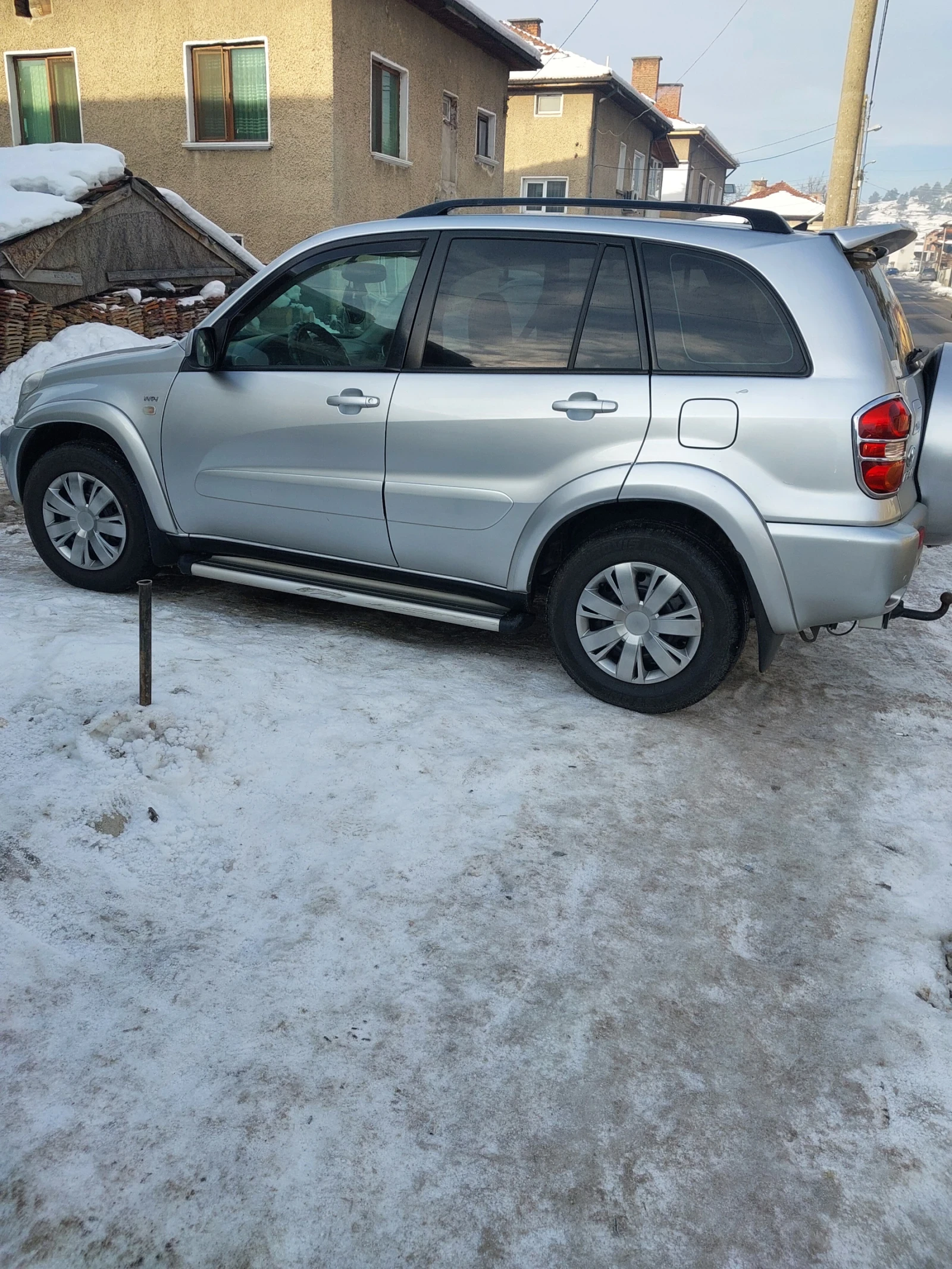 Toyota Rav4 2.0 VVT - изображение 2