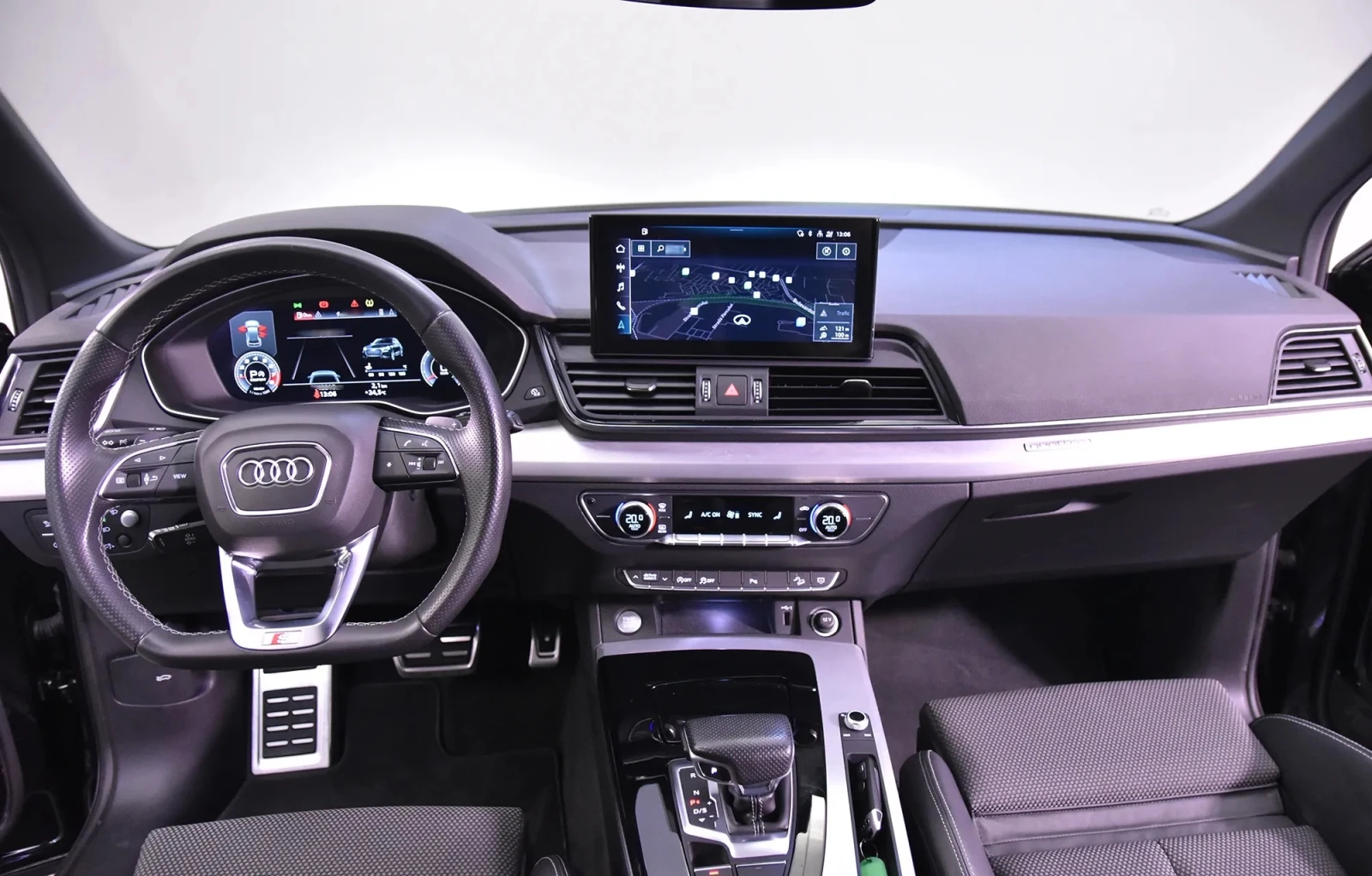 Audi Q5 45 TFSI Quattro S-line - изображение 10