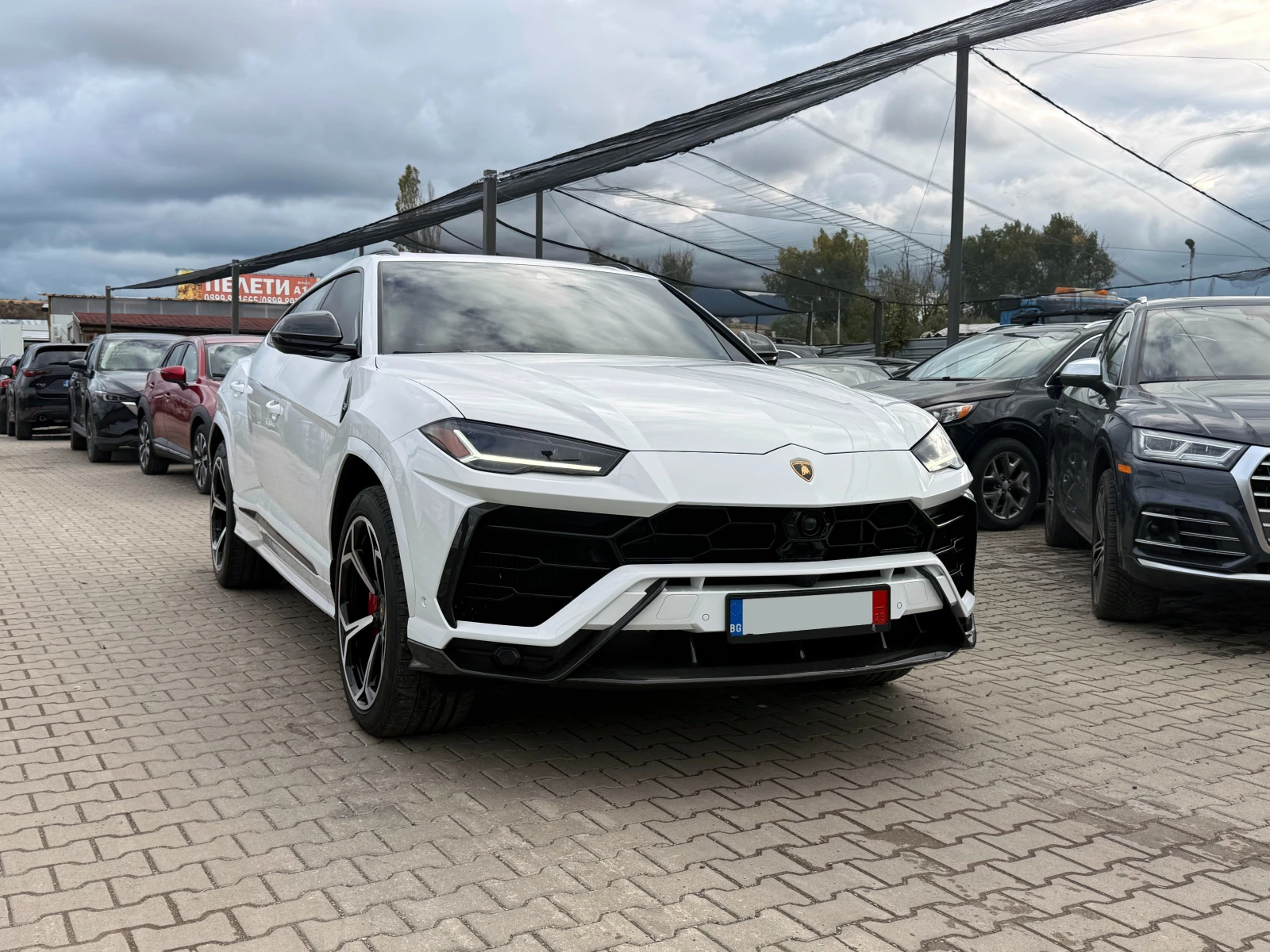 Lamborghini Urus НАЛИЧЕН! Carbon Pack * VIP Business салон * FULL - изображение 3
