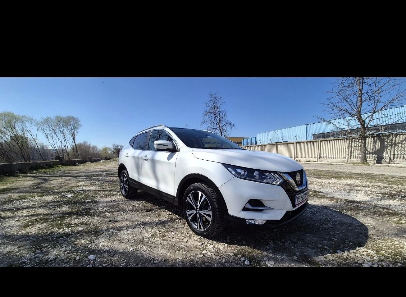 Nissan Qashqai, снимка 5 - Автомобили и джипове - 54143873