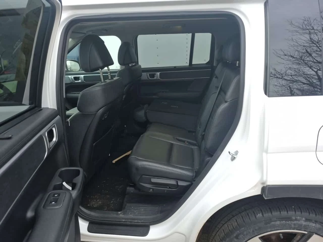 Hyundai Santa fe  | LUXURY | DISTRONIC | ОБДУХВАНЕ | CARFAX, снимка 12 - Автомобили и джипове - 53949918