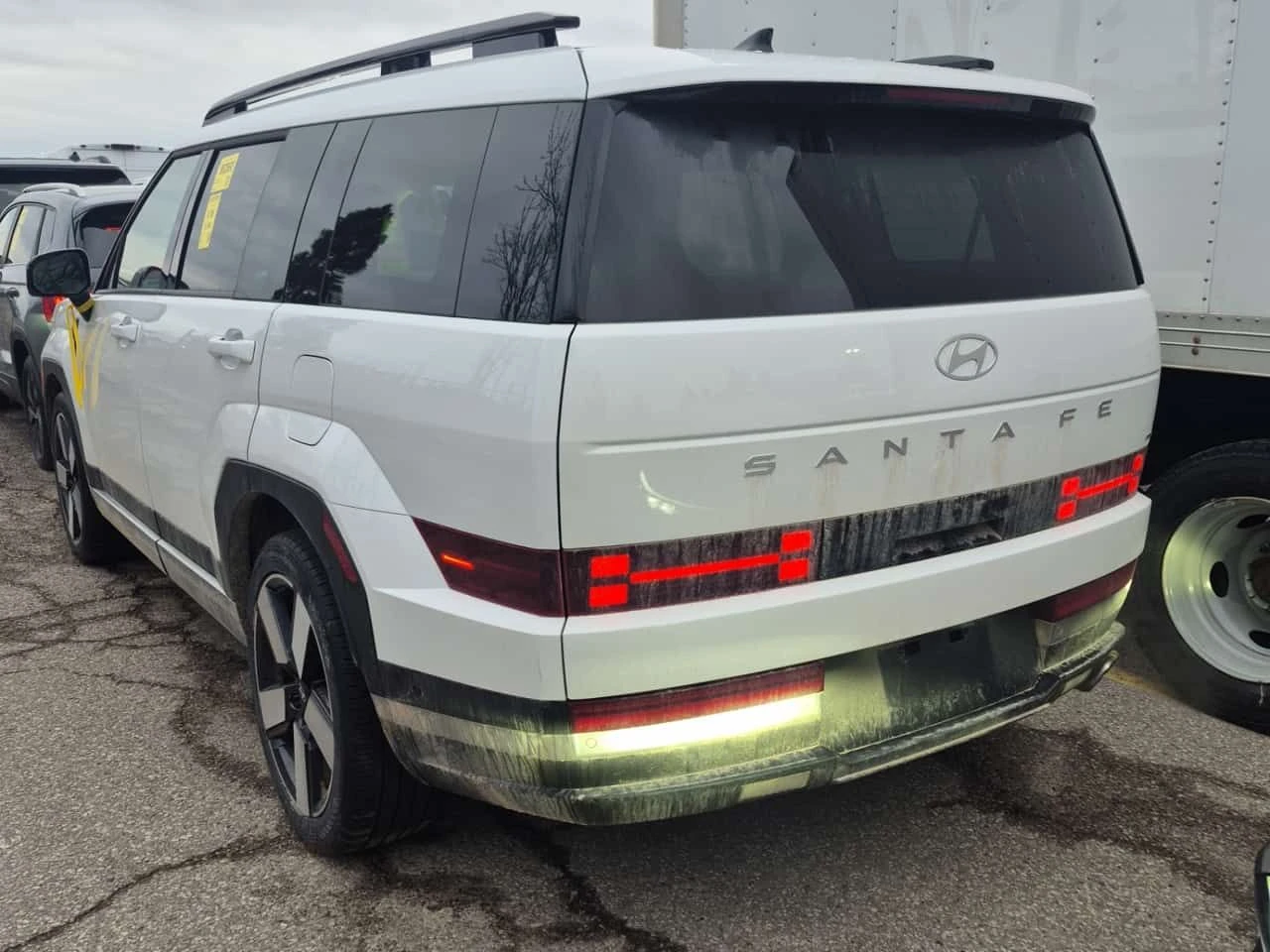 Hyundai Santa fe  | LUXURY | DISTRONIC | ОБДУХВАНЕ | CARFAX, снимка 4 - Автомобили и джипове - 53949918