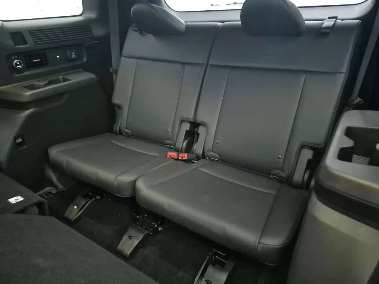 Hyundai Santa fe  | LUXURY | DISTRONIC | ОБДУХВАНЕ | CARFAX, снимка 14 - Автомобили и джипове - 53949918