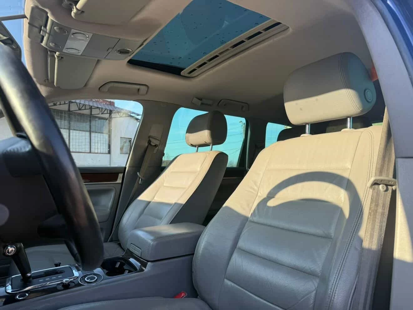 VW Touareg 4.2 V8 AUTOMATIC OFFROAD PACK + GAS, снимка 11 - Автомобили и джипове - 53983635