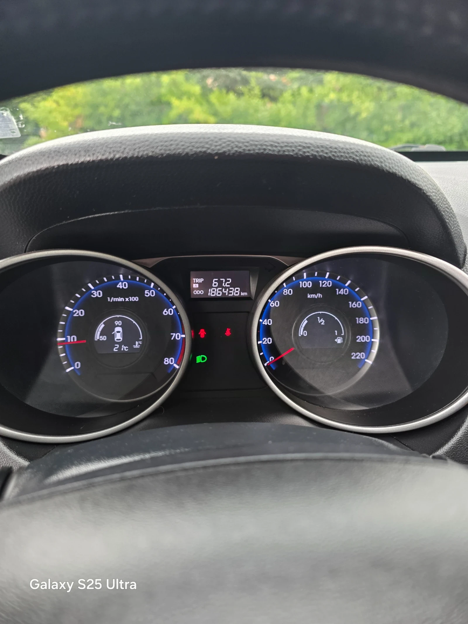 Hyundai IX35, снимка 13 - Автомобили и джипове - 55431709
