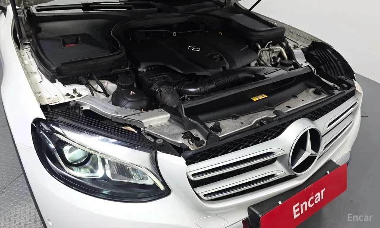 Mercedes-Benz GLC * GLC220 d 4MATIC * CARFAX * ЦЕНА ДО БГ, снимка 17 - Автомобили и джипове - 55500442