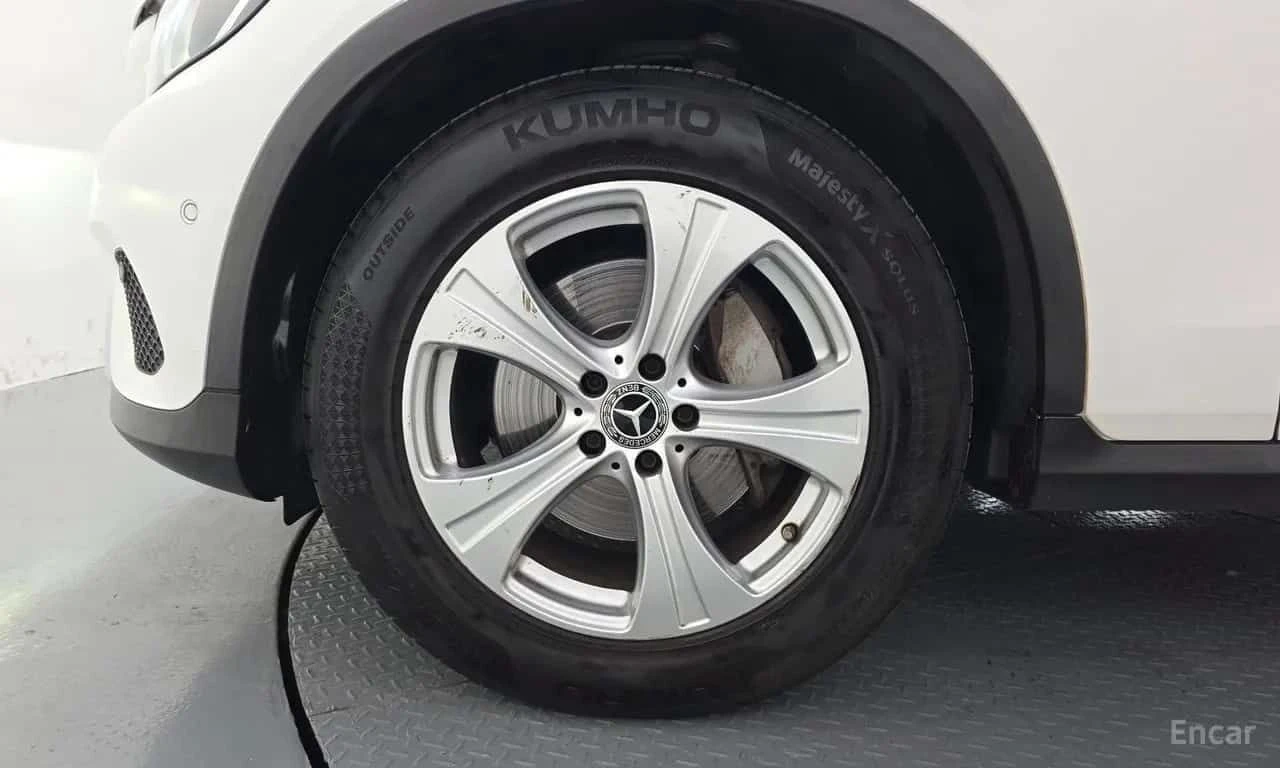 Mercedes-Benz GLC * GLC220 d 4MATIC * CARFAX * ЦЕНА ДО БГ, снимка 15 - Автомобили и джипове - 55500442