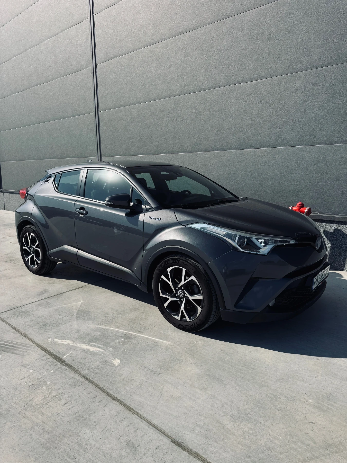 Toyota C-HR 1.8 Hybrid