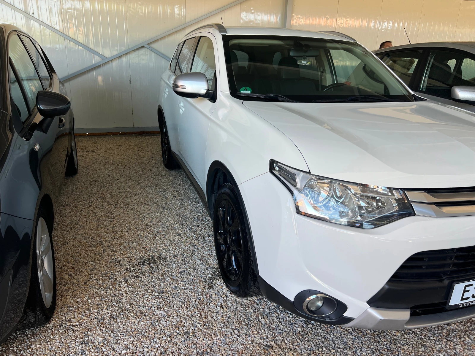 Mitsubishi Outlander �������� ������� | Mobile.bg � ����������� 2