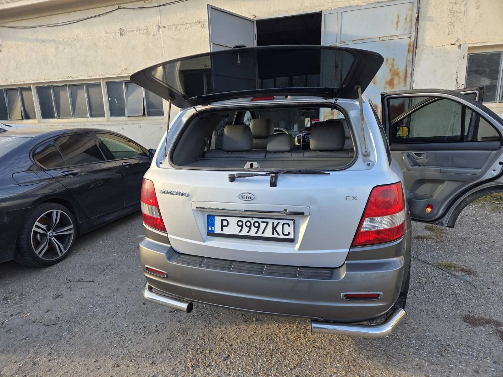 Kia Sorento 2.5 дизел 140к.с, снимка 6 - Автомобили и джипове - 56735233