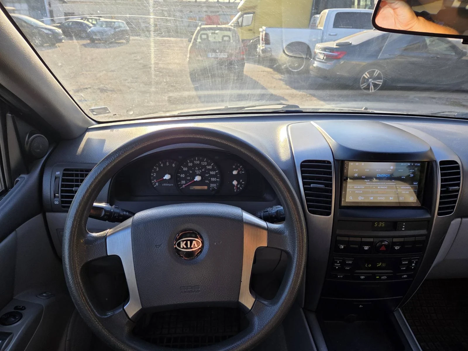 Kia Sorento 2.5 дизел 140к.с, снимка 14 - Автомобили и джипове - 56735233