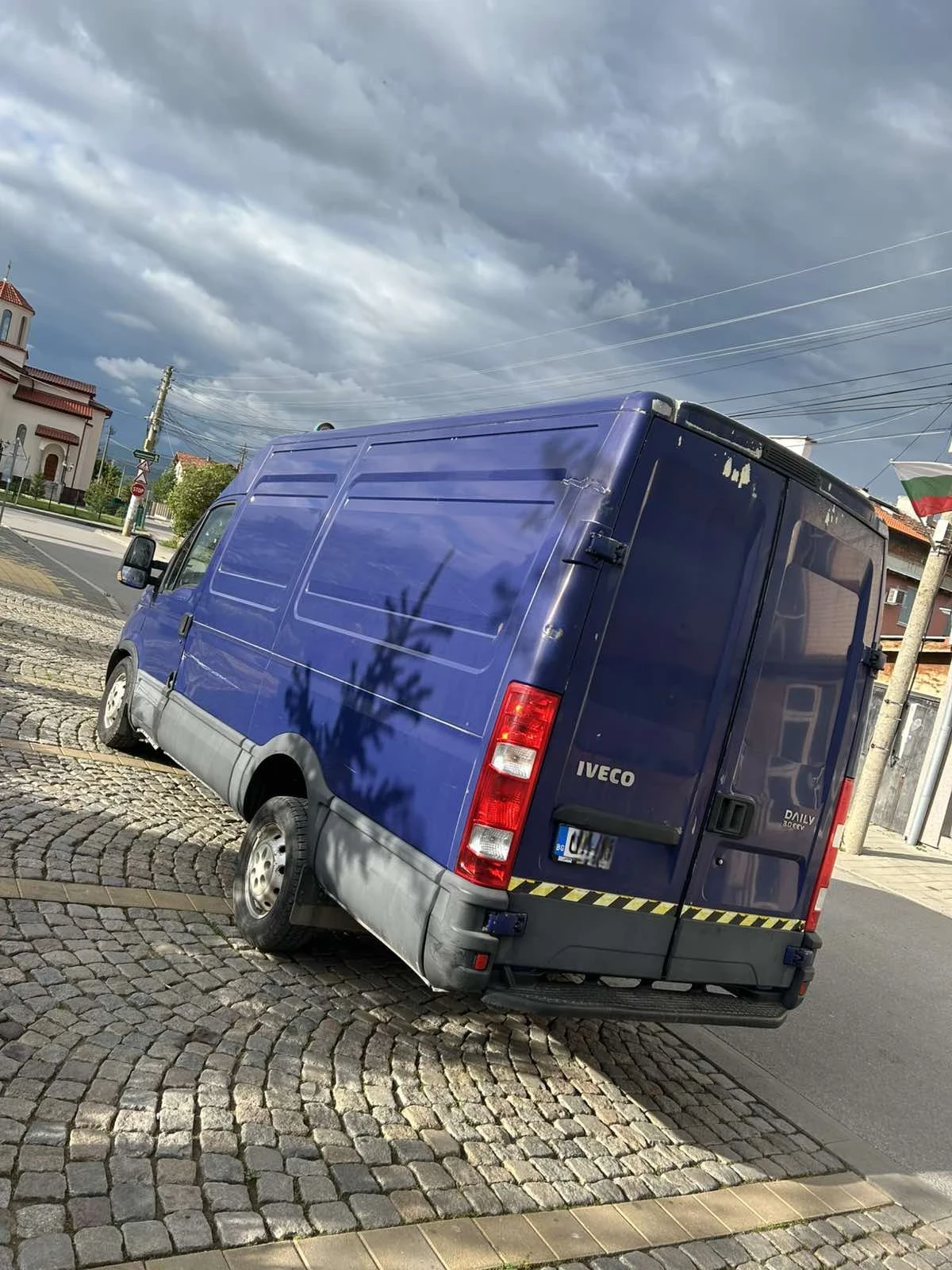 Iveco 35s17 Daily , снимка 4 - Бусове и автобуси - 56304368