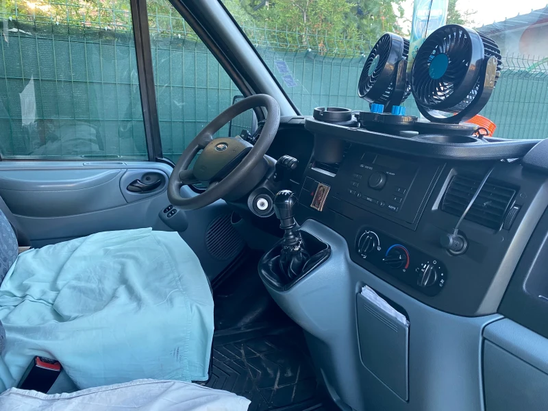 Ford Transit 2.4 tdci, снимка 9 - Камиони - 52256197