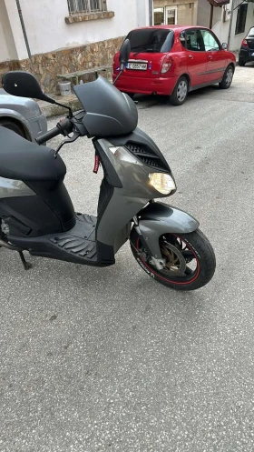 Aprilia 250 SportCity 250i, снимка 3