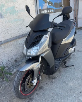 Aprilia 250 SportCity 250i, снимка 4