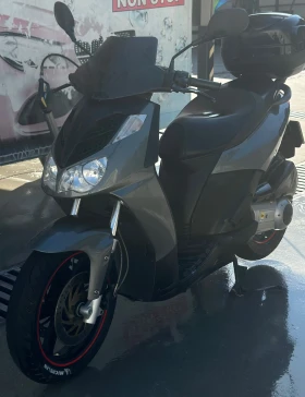 Aprilia 250 SportCity 250i, снимка 2