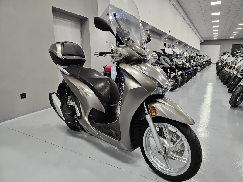 Honda Sh 350ie, ABS-TCS, Led, Sport, Keyless!, снимка 1 - Мотоциклети и мототехника - 48820058