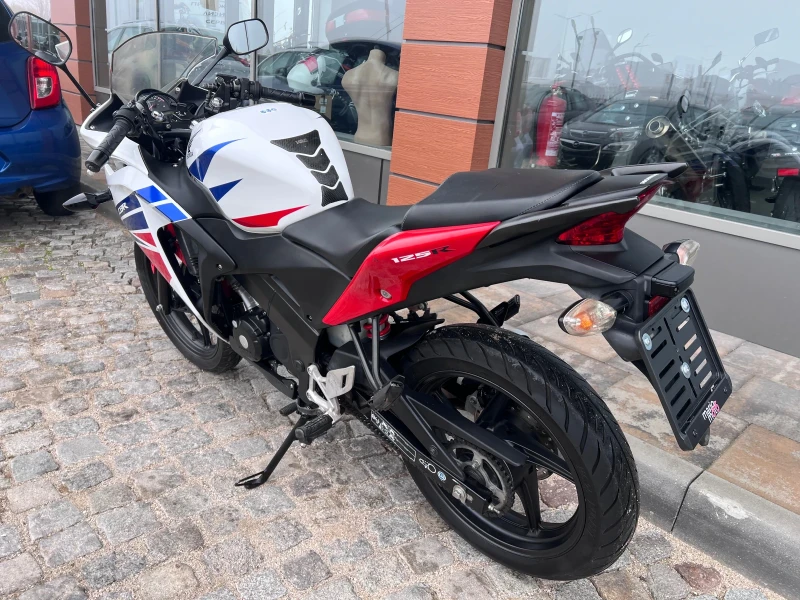 Honda Cbr 125 R A1, снимка 6 - Мотоциклети и мототехника - 52453071
