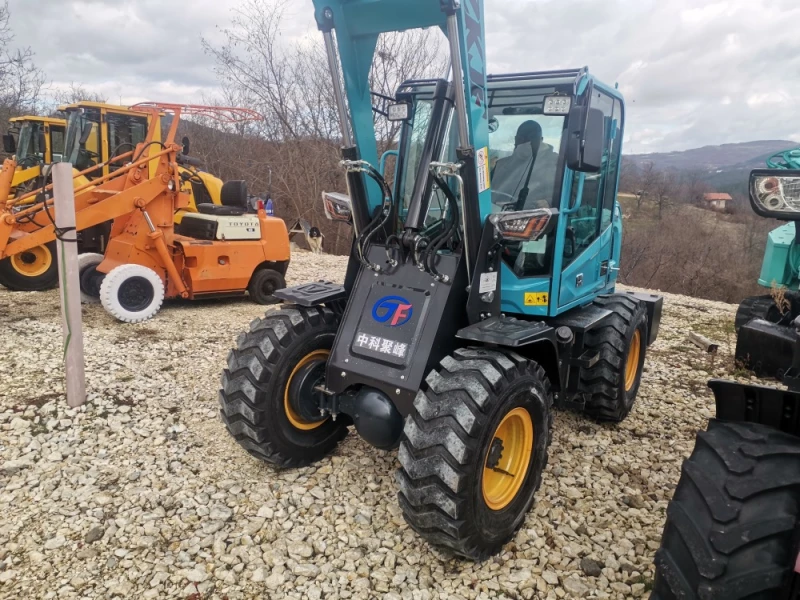 Челен товарач Komatsu нови 65 к.с. 4х4, снимка 3 - Индустриална техника - 52770176
