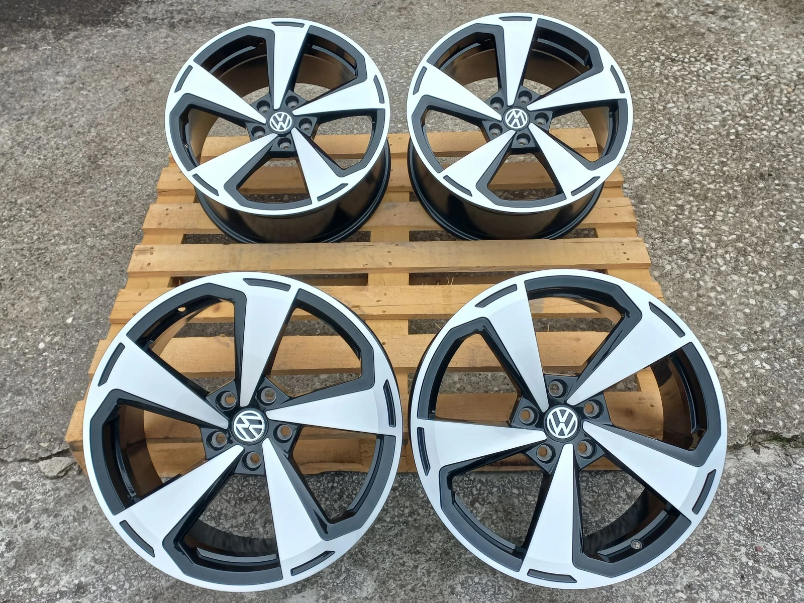 Джанти за VW, снимка 8 - Гуми и джанти - 54086790