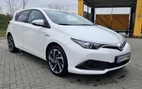Toyota Auris 1.8 Hybrid(гаранционна)!, снимка 9