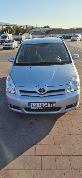 Toyota Corolla verso, снимка 1