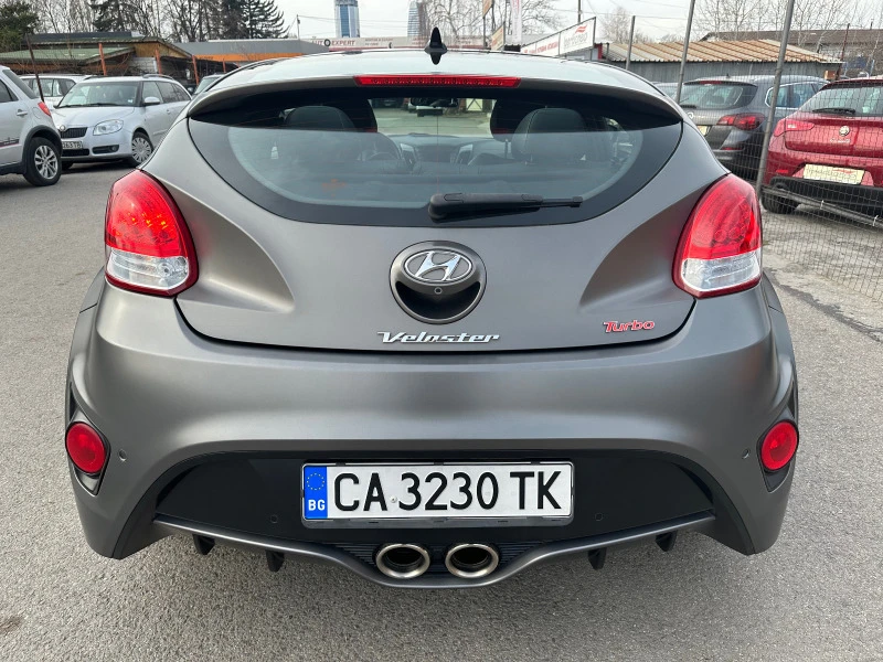 Hyundai Veloster  1.6 Turbo *SPORT*PANORAMA*33 000 km., снимка 4 - Автомобили и джипове - 47645457