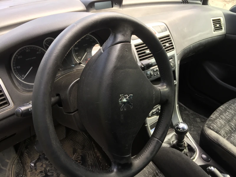 Peugeot 307 HDI, снимка 12 - Автомобили и джипове - 47254952