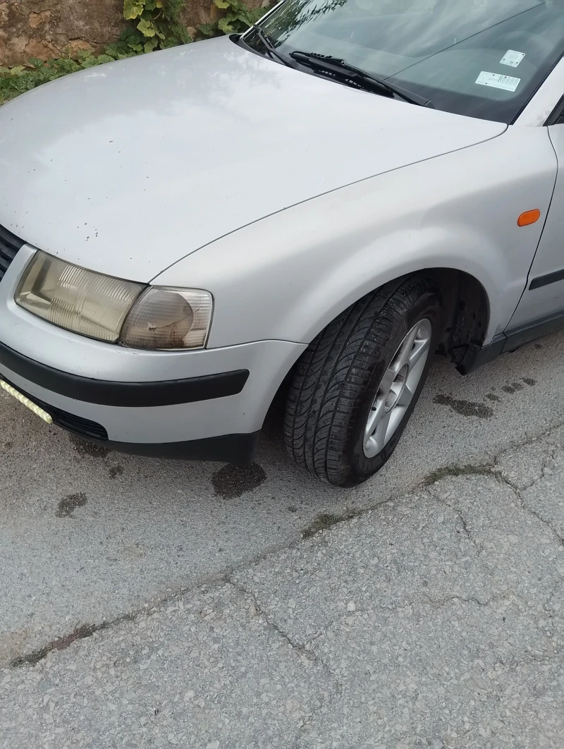 VW Passat Седан, снимка 6 - Автомобили и джипове - 47560449