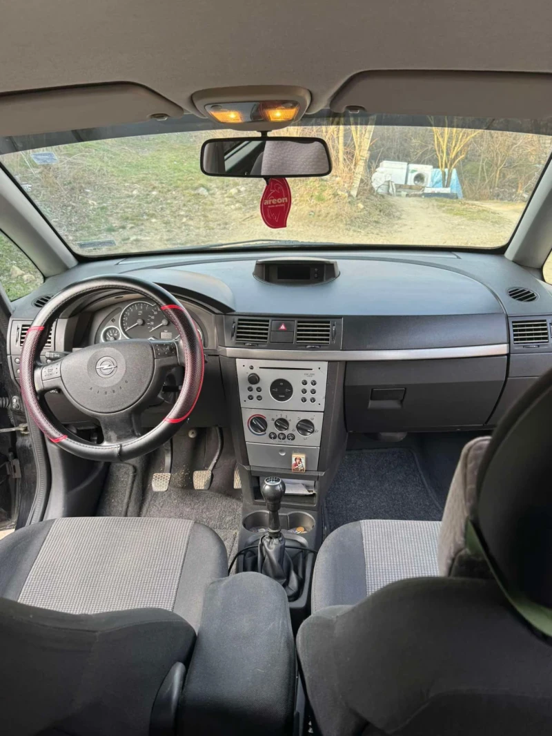 Opel Meriva 1.6i газ-бензин, снимка 7 - Автомобили и джипове - 49237356