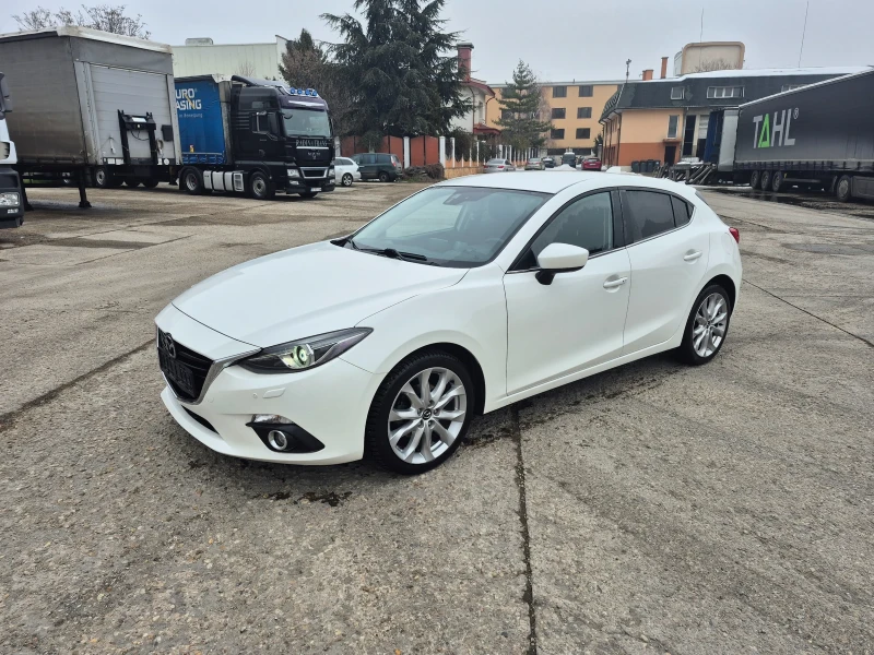 Mazda 3 Навигация, 2015 г, снимка 1 - Автомобили и джипове - 49314044