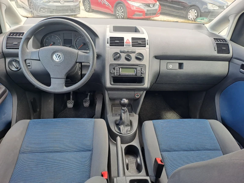 VW Touran 1, 6i, 102кс, 7места, снимка 11 - Автомобили и джипове - 50112223