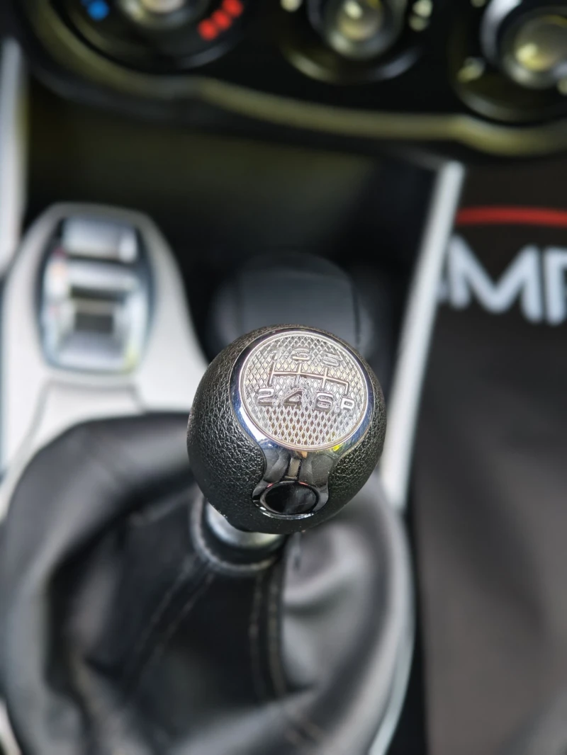 Alfa Romeo MiTo 1.4i 105kc. , снимка 13 - Автомобили и джипове - 50145090