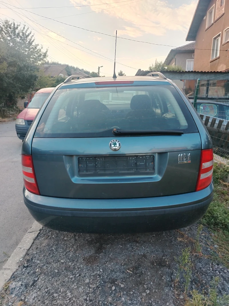 Skoda Fabia 1.4tdi, снимка 2 - Автомобили и джипове - 52543579