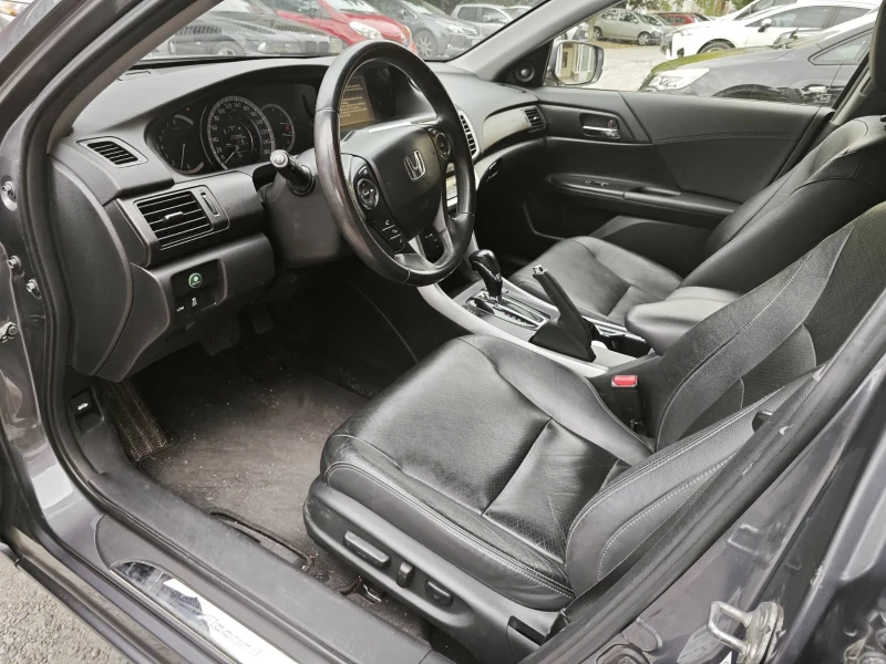 Honda Accord Touring 2.4-ЛИЗИНГ ЛЕСНО И БЪРЗО!, снимка 8 - Автомобили и джипове - 52039072