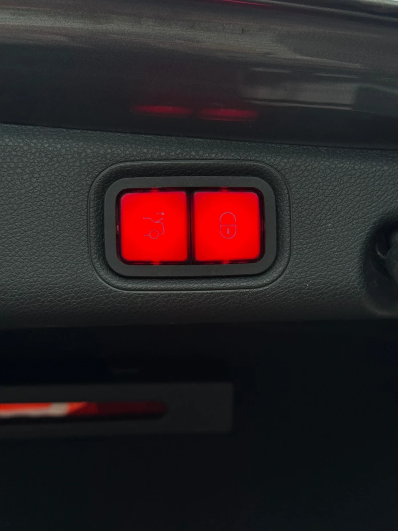 Mercedes-Benz E 350 Пълна сервизна история, снимка 17 - Автомобили и джипове - 53488395