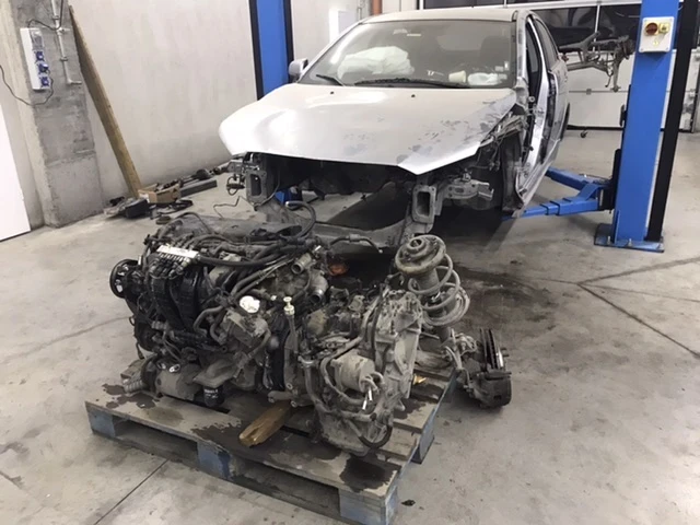 Mitsubishi Lancer 1, 8I + LPG - изображение 7