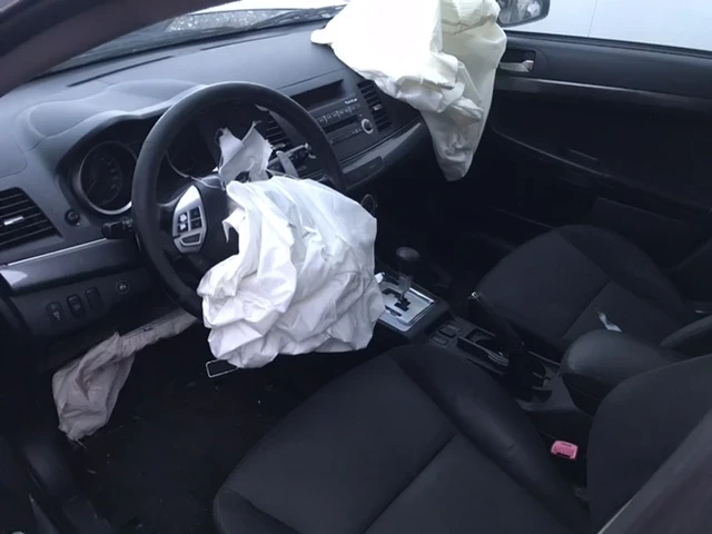 Mitsubishi Lancer 1, 8I + LPG - изображение 4