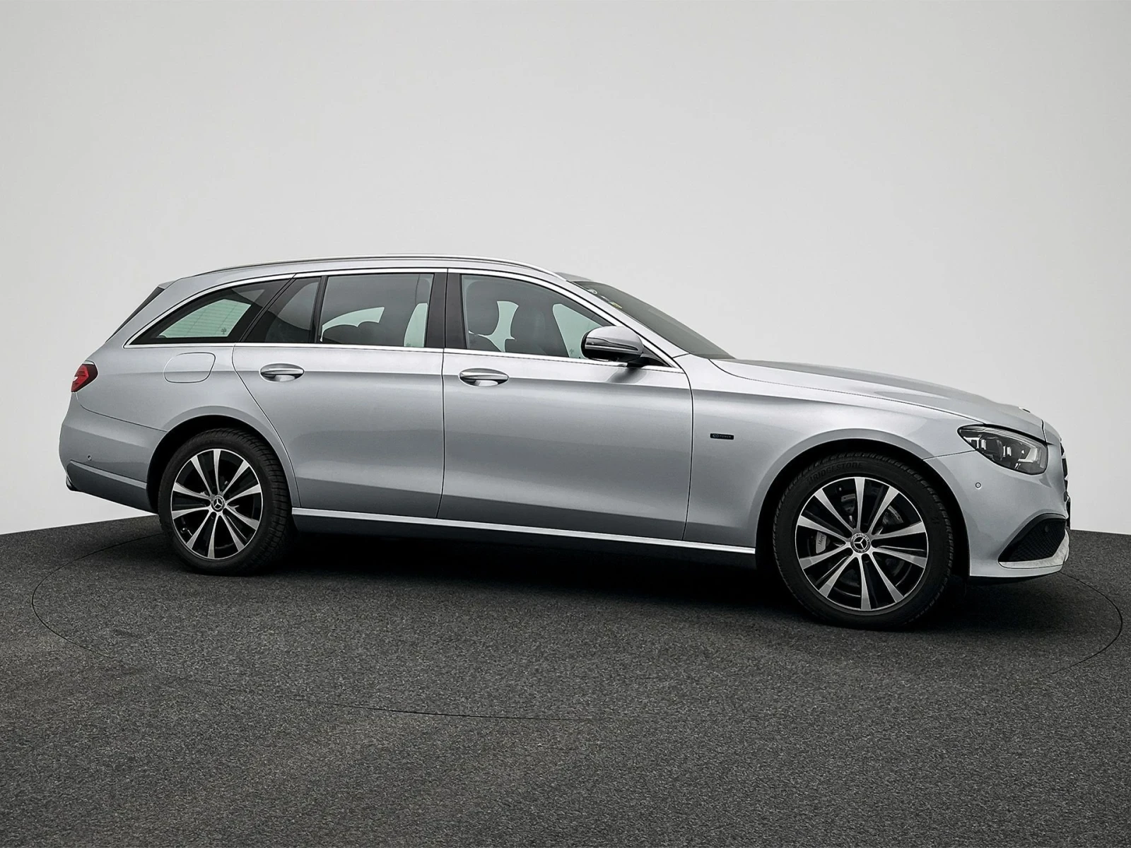 Mercedes-Benz E 300  - изображение 2