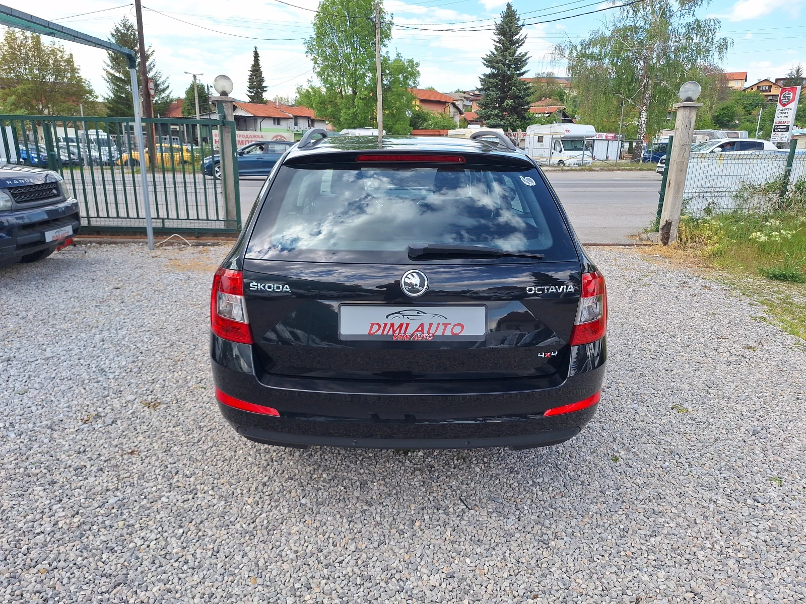 Skoda Octavia 1.6 tdi 105ks 4x4! - изображение 4
